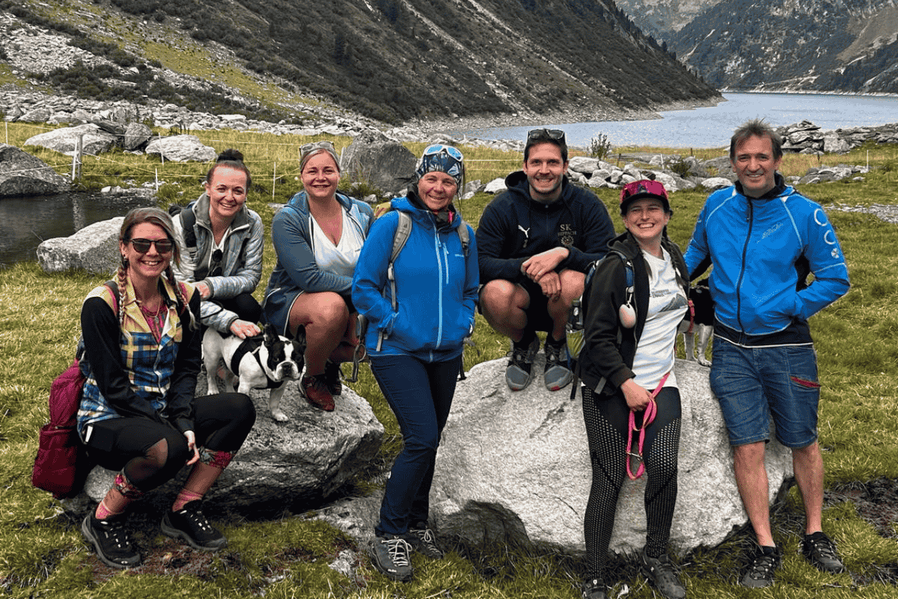 Wir haben uns gefragt: was zeichnet unser Team, unseren Spirit aus? 