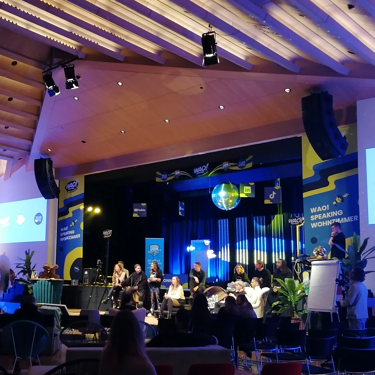 A6de642c A40e 4a8f Bb13 1e206319112b